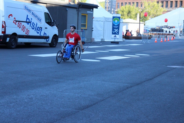 2015-Oslo-Maraton Rullestolloper-LA5FRA